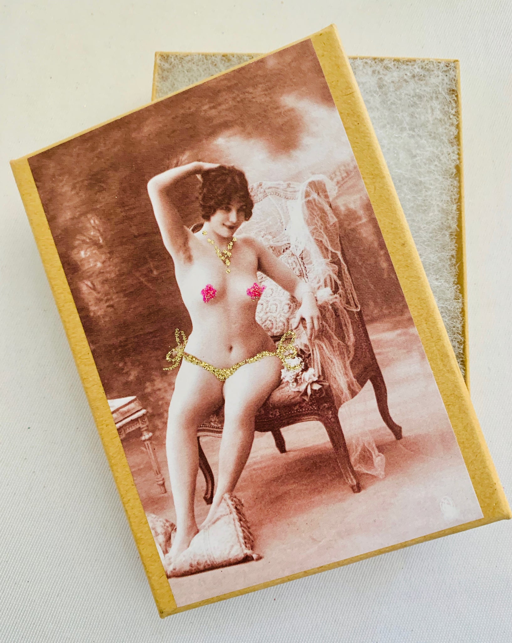 Vintage Nude Gift Box